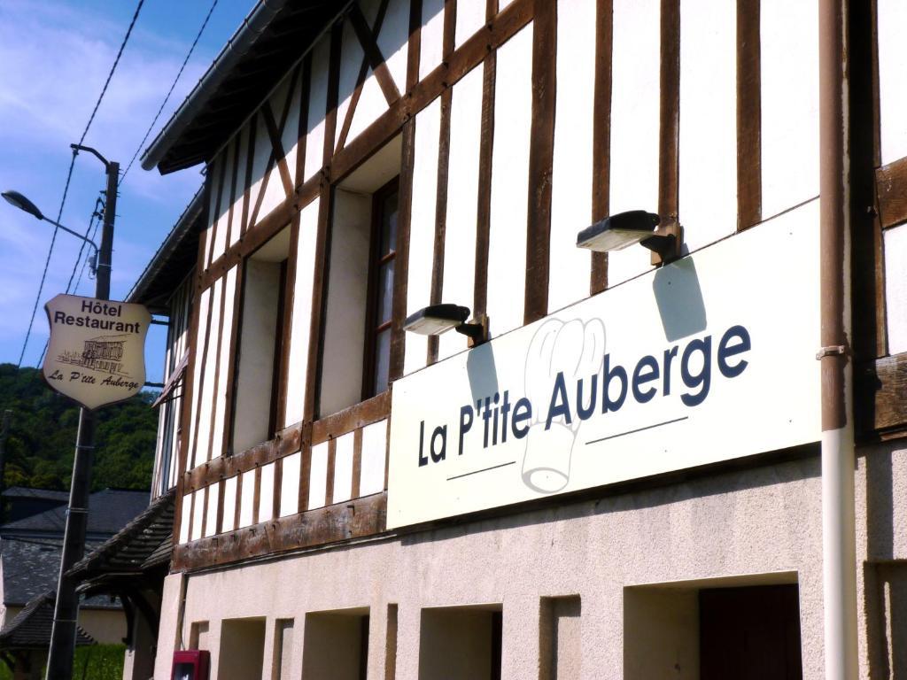 Hotel-Restaurant La P'Tite Auberge Lillebonne Esterno foto